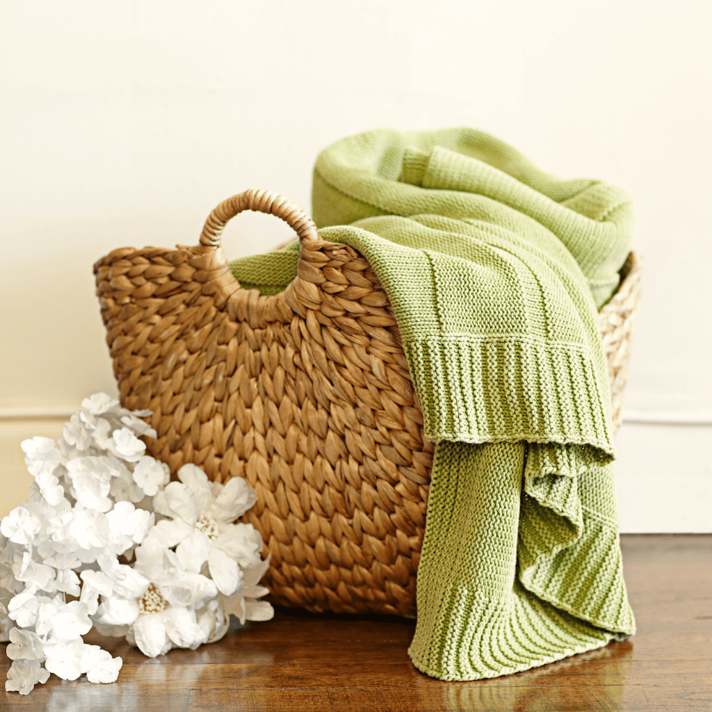 Thick, Woven Throw Blankets for Snuggling Up Thick, Woven Throw Blankets for Snuggling Up