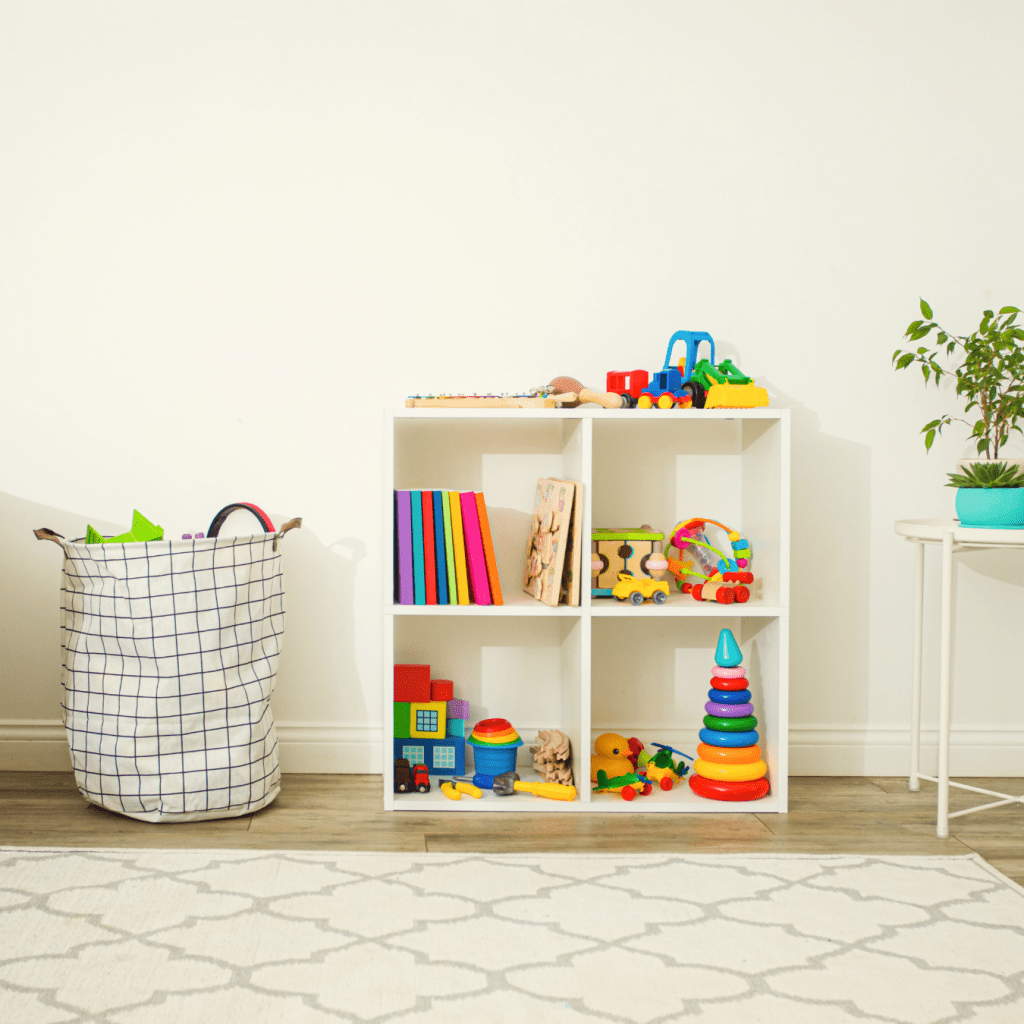 Organizing and Reducing Clutter for a Spacious Feel