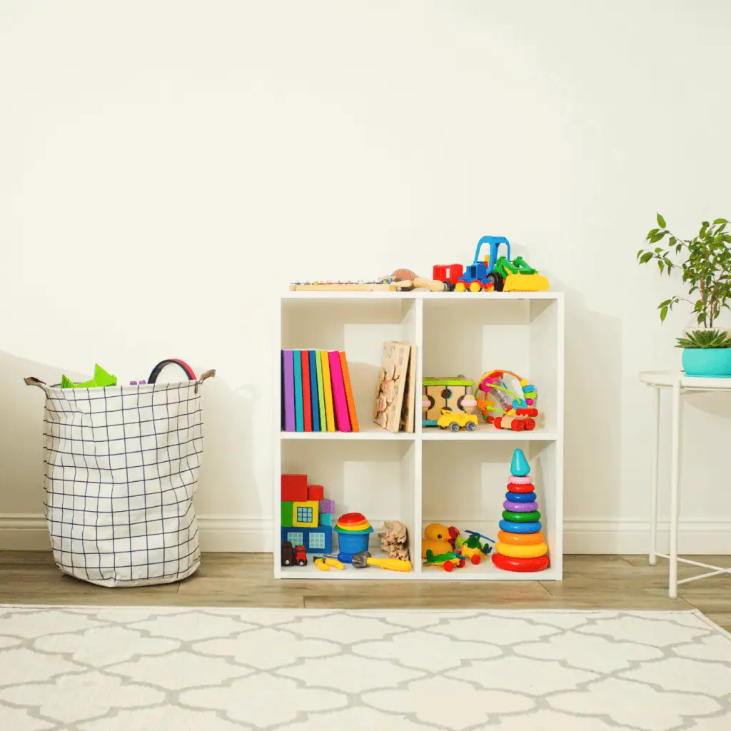 Organizing and Reducing Clutter for a Spacious Feel