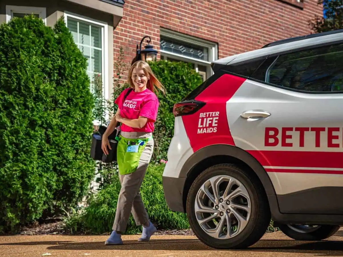 Arnold House Cleaning is our top priority. Let us provide you peace of mind and a sparkling clean home in Arnold, MO.