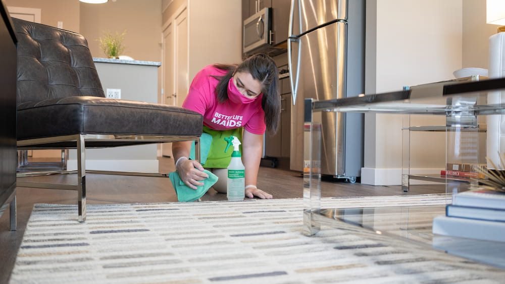 Pregnancy Safety: 5 House Cleaning Products to Avoid and What to Replace Them With