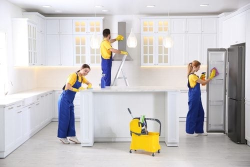 6 Tips for Hiring Move-In Cleaners