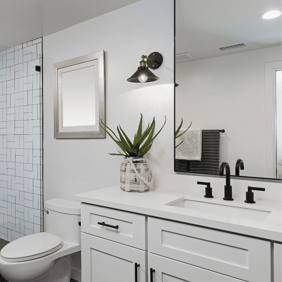Secrets to a Sparkling Bathroom, Even in Tight Corners